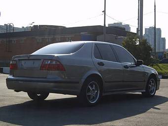 2004 Saab 9-5 Photos