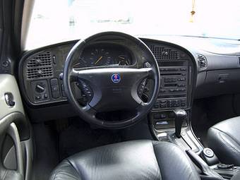 2004 Saab 9-5 Pics