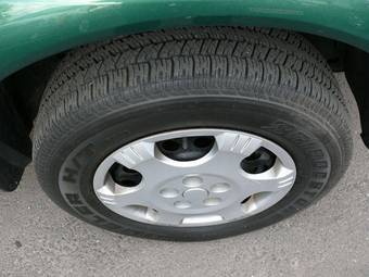 2004 Saturn Vue Pictures