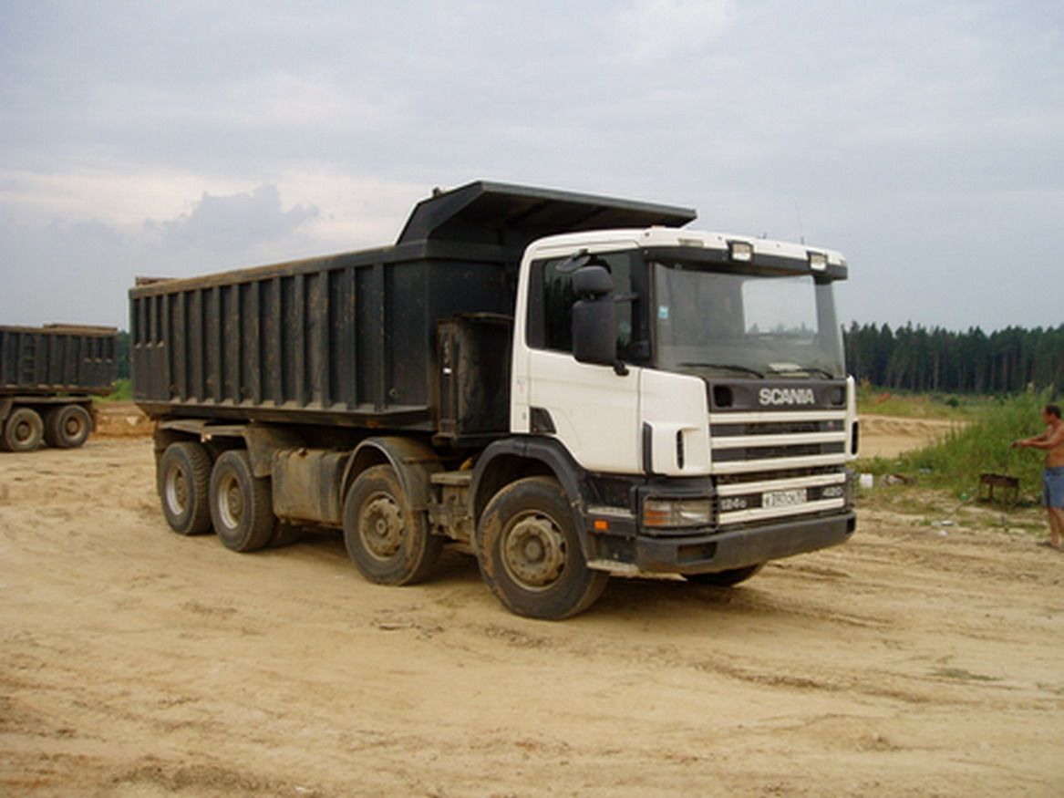 2001 Scania T124