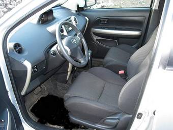 2005 Scion xA Images