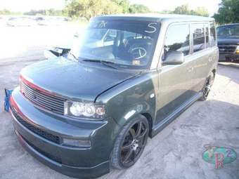 2003 Scion xB Pictures