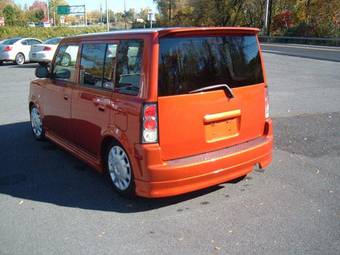 2004 Scion xB Photos