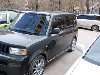 2005 Scion xB Pictures