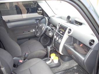 2005 Scion xB Photos