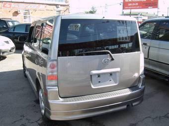 2005 Scion xB Photos