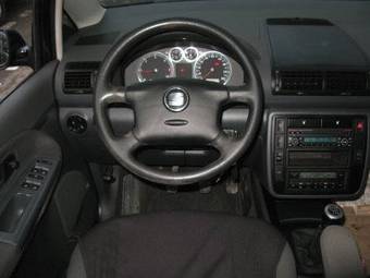 2004 Seat Alhambra Photos