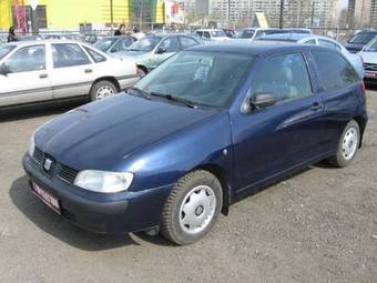 2002 Seat Ibiza Photos