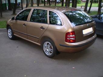 2001 Skoda Fabia Pictures