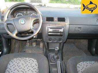 2004 Skoda Fabia Pictures