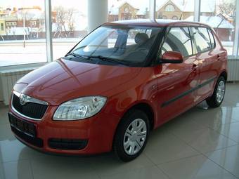 2008 Skoda Fabia Photos