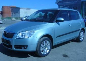 2009 Skoda Fabia Photos