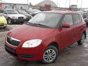 2009 Skoda Fabia Pictures