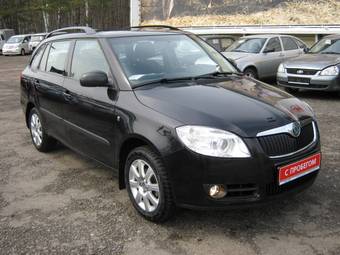 2009 Skoda Fabia Photos