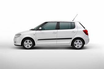 2009 Skoda Fabia Photos