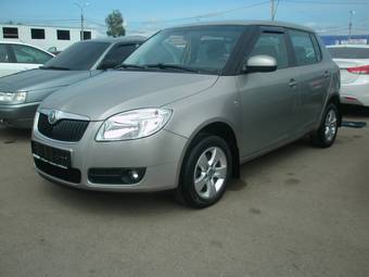 2010 Skoda Fabia Photos