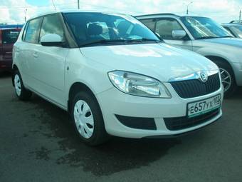 2010 Skoda Fabia Photos