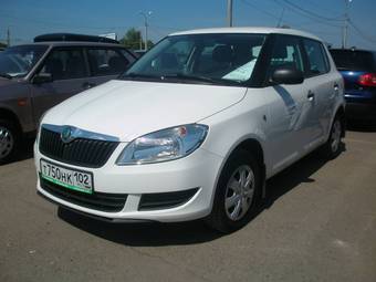 2011 Skoda Fabia Pictures