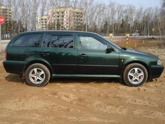 2000 Skoda Octavia Pics