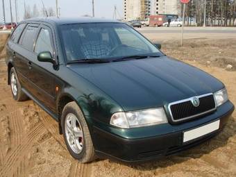 2000 Skoda Octavia Pictures