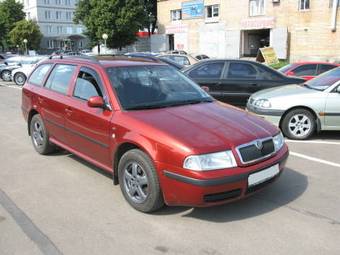 2001 Skoda Octavia Pictures