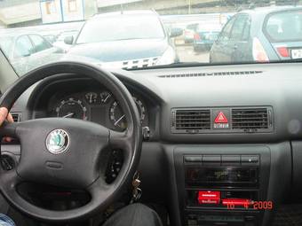 2002 Skoda Octavia Pics