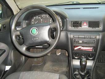 2002 Skoda Octavia Pictures