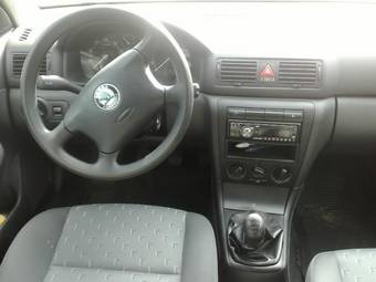 2005 Skoda Octavia Pictures