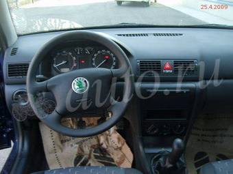 2009 Skoda Octavia Photos