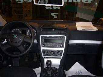 2009 Skoda Octavia Pictures