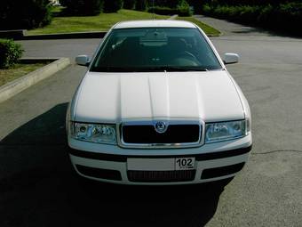 2009 Skoda Octavia Photos