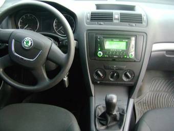 2010 Skoda Octavia Images