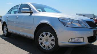 2010 Skoda Octavia Photos