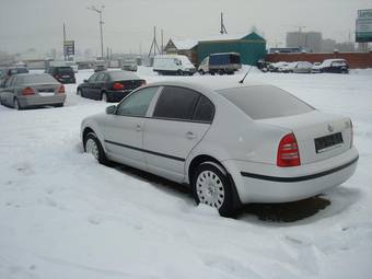 2002 Skoda Superb Photos