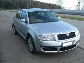 2003 Skoda Superb Photos