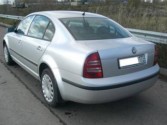 2003 Skoda Superb Pictures