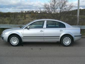 2003 Skoda Superb Photos