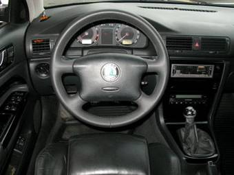 2003 Skoda Superb Pics