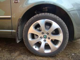 2008 Skoda Superb Photos