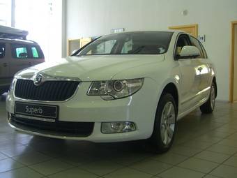 2012 Skoda Superb Photos