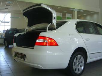 2012 Skoda Superb Images