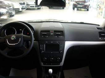 2010 Skoda Yeti Photos