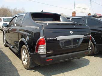 2008 SsangYong Actyon Pictures