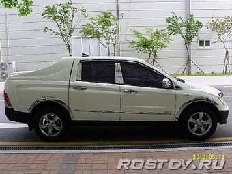 2009 SsangYong Actyon Pictures