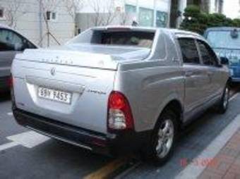 2010 SsangYong Actyon Pictures