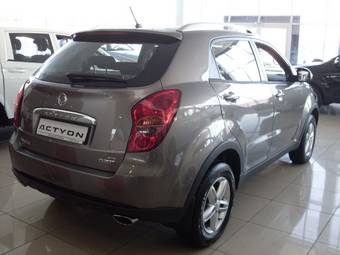 2011 SsangYong Actyon Pictures
