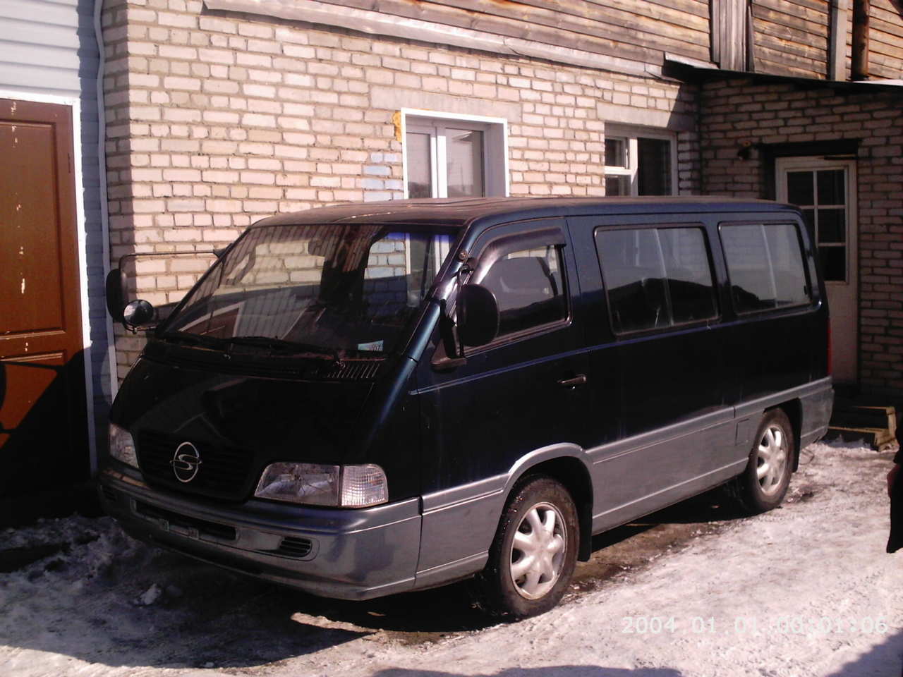 Санг енг истана купить. Санг Йонг Истана. Mercedes SSANGYONG Istana. Ссанг енг Истана 1998. SSANGYONG Istana грузовая.