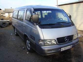 1998 SsangYong Istana Photos