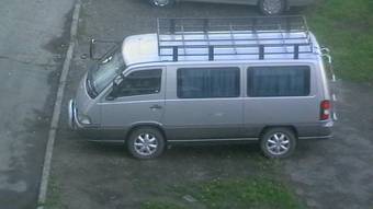 1998 SsangYong Istana Pictures