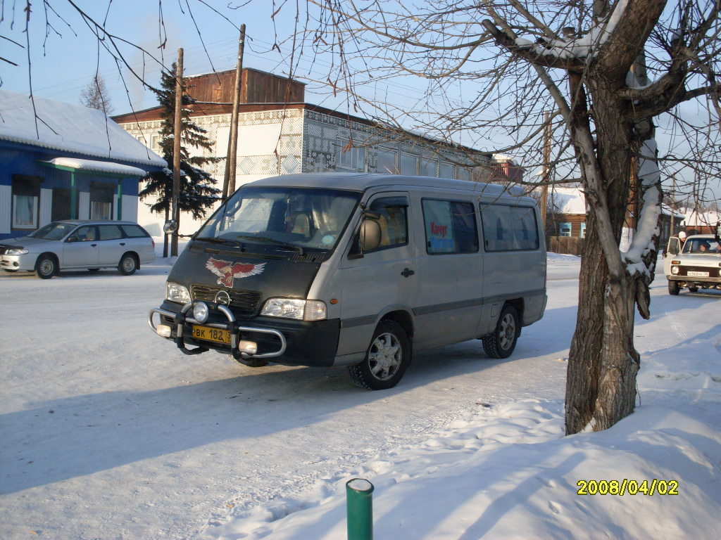 2001 SsangYong Istana